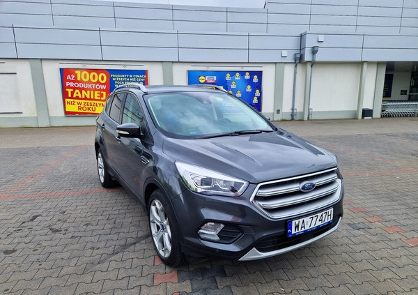 Ford Kuga cena 61900 przebieg: 120000, rok produkcji 2017 z Warszawa małe 211
